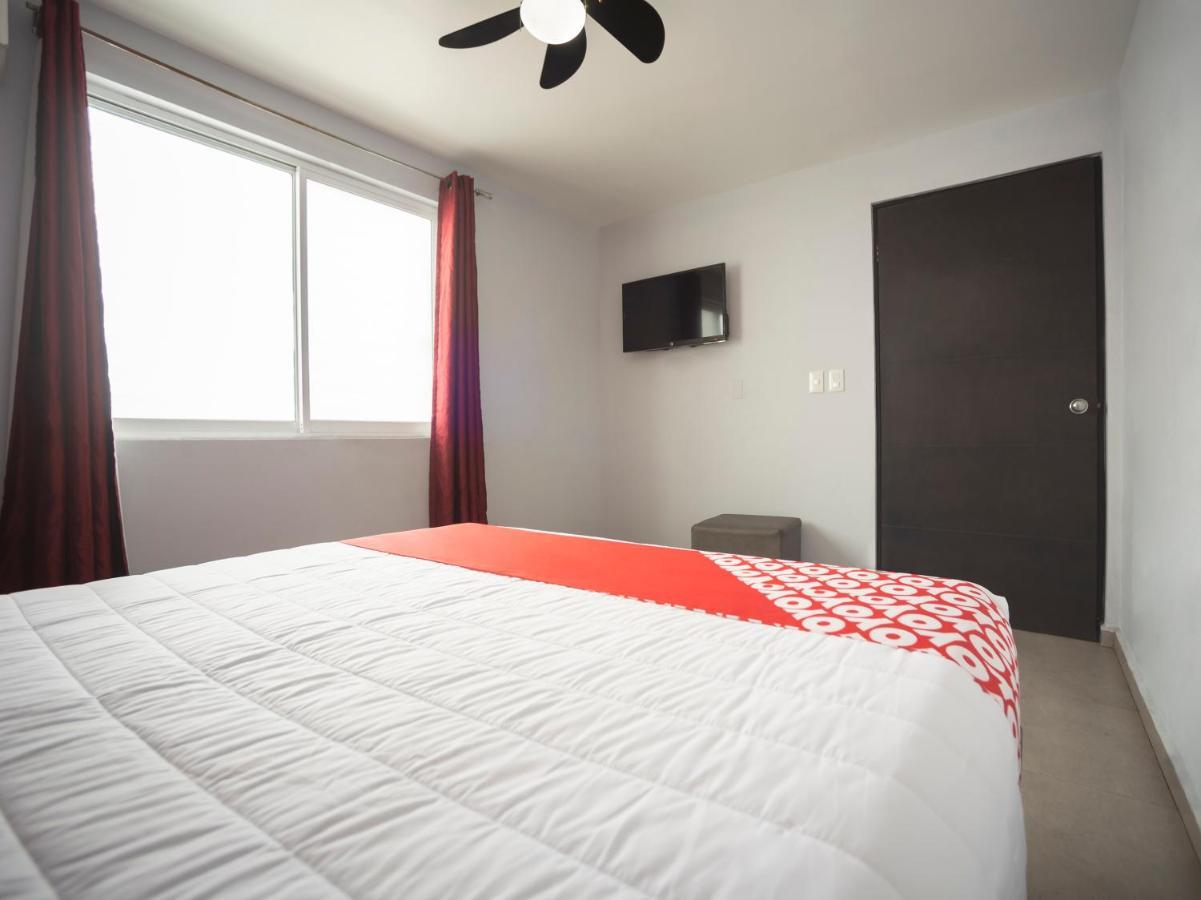 Adhoc Express Hotel Monterrey